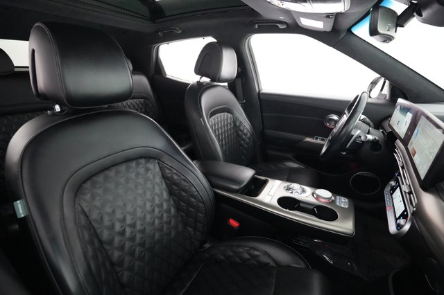 2023 Genesis GV60 — photo 18 of 21