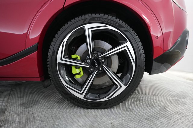 2023 Kia EV6 — photo 7 of 21