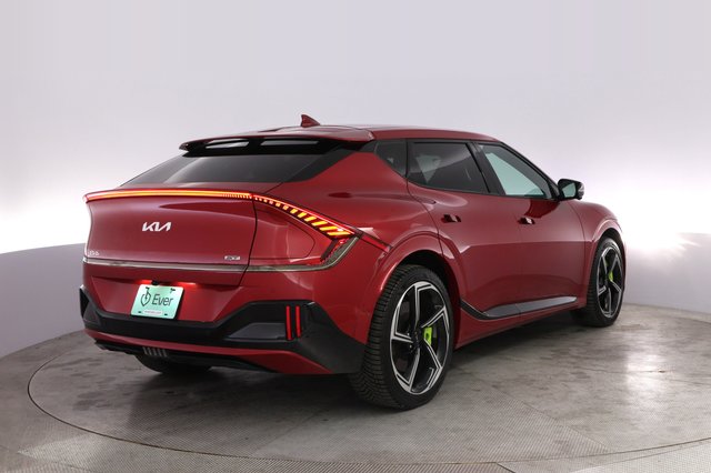 2023 Kia EV6 — photo 2 of 21