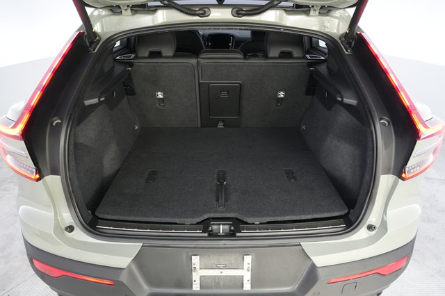 2023 Volvo C40 Recharge — photo 6 of 22
