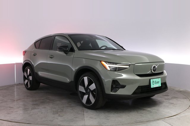 2023 Volvo C40 Recharge — photo 10 of 22