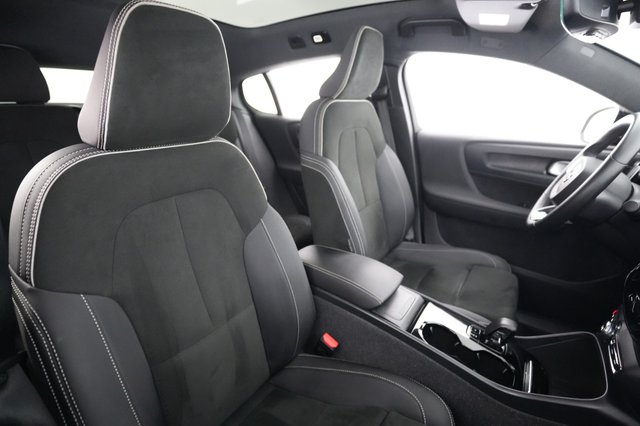 2023 Volvo C40 Recharge — photo 18 of 22