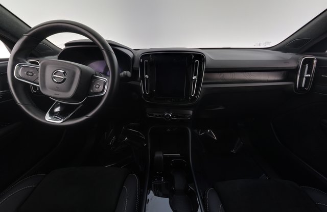 2023 Volvo C40 Recharge — photo 20 of 22