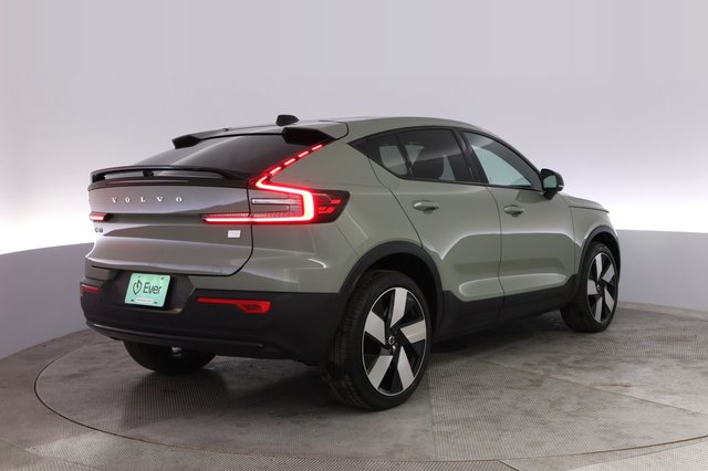 2023 Volvo C40 Recharge — photo 2 of 22