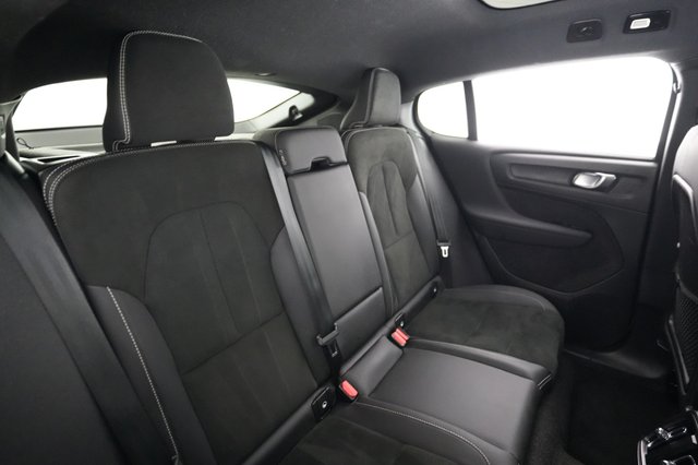 2023 Volvo C40 Recharge — photo 4 of 22