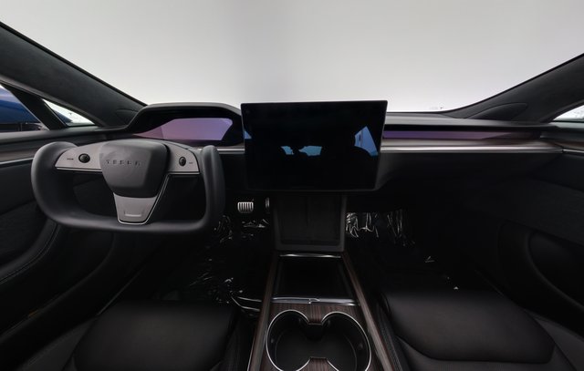 2023 Tesla Model S — photo 21 of 24