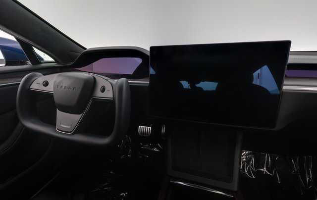 2023 Tesla Model S — photo 20 of 24
