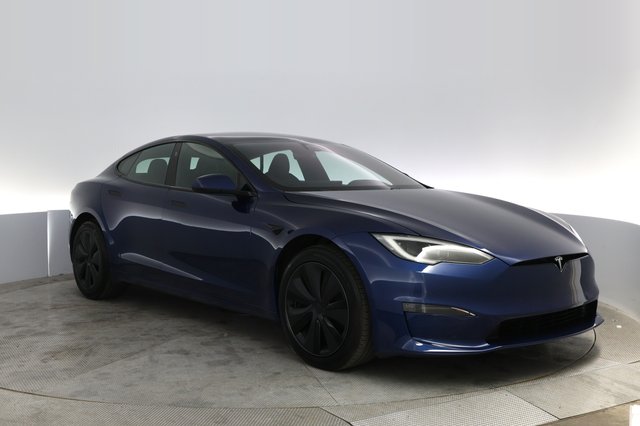 2023 Tesla Model S — photo 10 of 24
