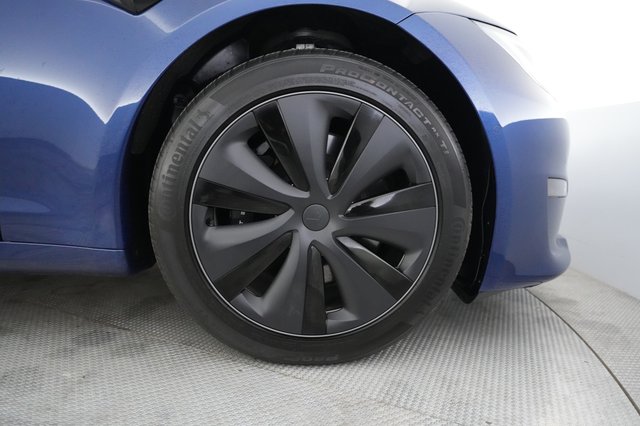 2023 Tesla Model S — photo 16 of 24