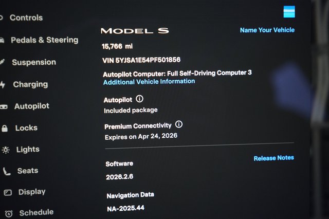 2023 Tesla Model S — photo 5 of 24