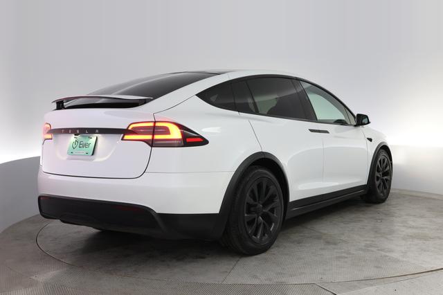 2023 Tesla Model X — photo 2 of 23