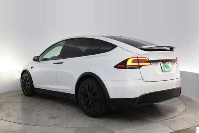 2023 Tesla Model X — photo 13 of 23