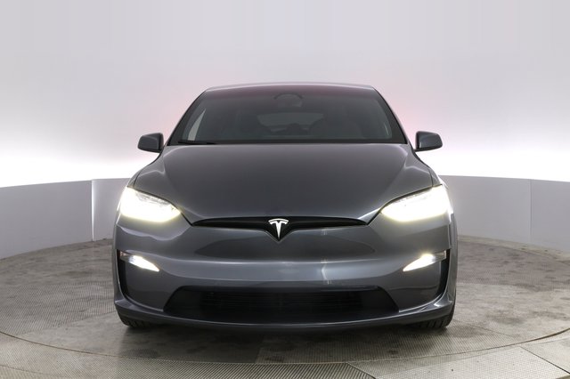 2023 Tesla Model X — photo 9 of 22