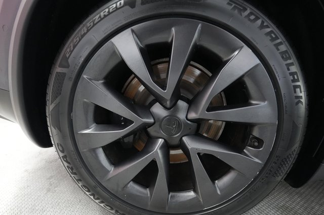 2023 Tesla Model X — photo 17 of 22