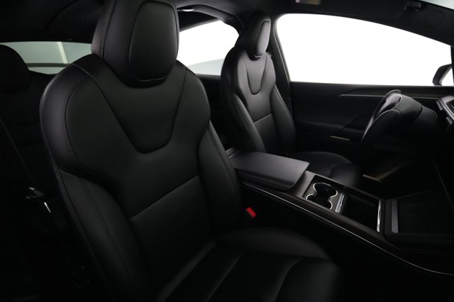 2023 Tesla Model X — photo 3 of 22