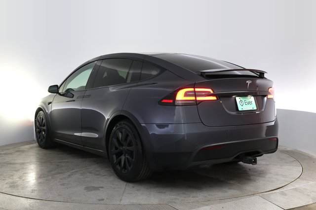 2023 Tesla Model X — photo 13 of 22