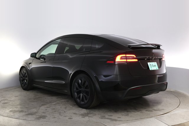 2023 Tesla Model X — photo 13 of 21