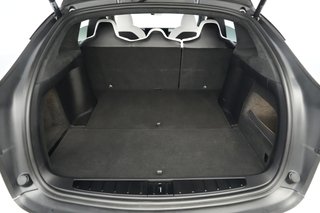 2023 Tesla Model X — photo 6 of 22