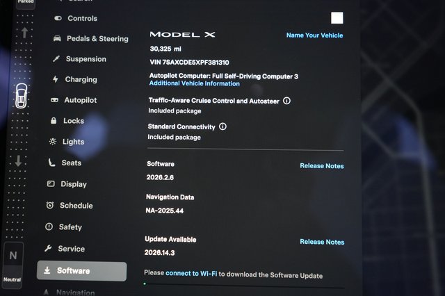 2023 Tesla Model X — photo 5 of 22