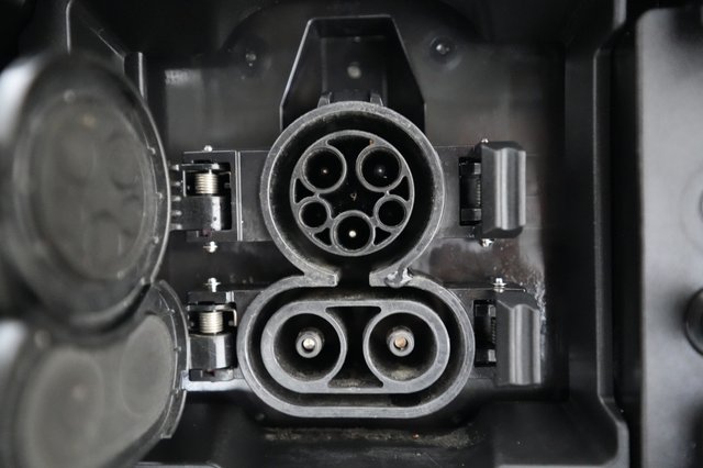 2023 Toyota bZ4X — photo 8 of 20