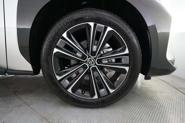 2023 Toyota bZ4X — photo 16 of 20