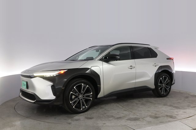 2023 Toyota bZ4X — photo 14 of 20