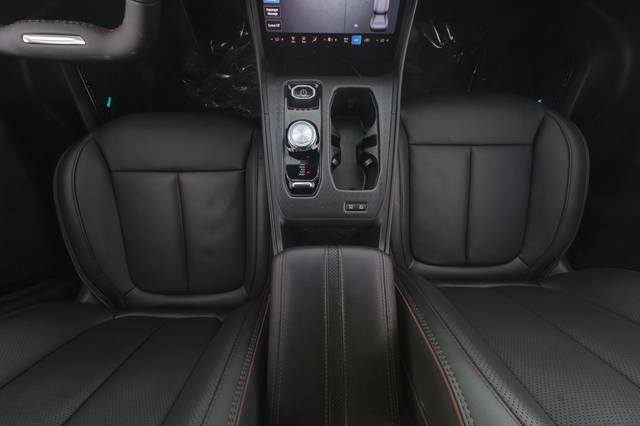 2024 Jeep Wagoneer S