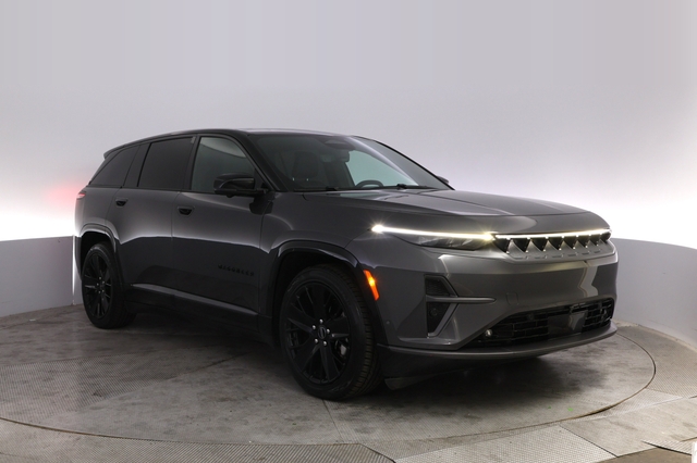 2024 Jeep Wagoneer S