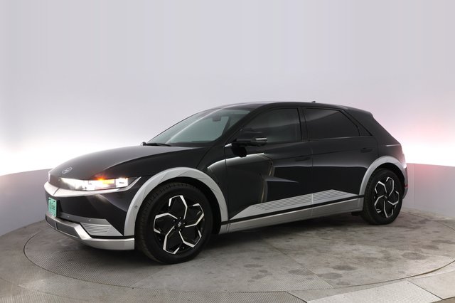 2024 Hyundai IONIQ 5 — photo 14 of 21