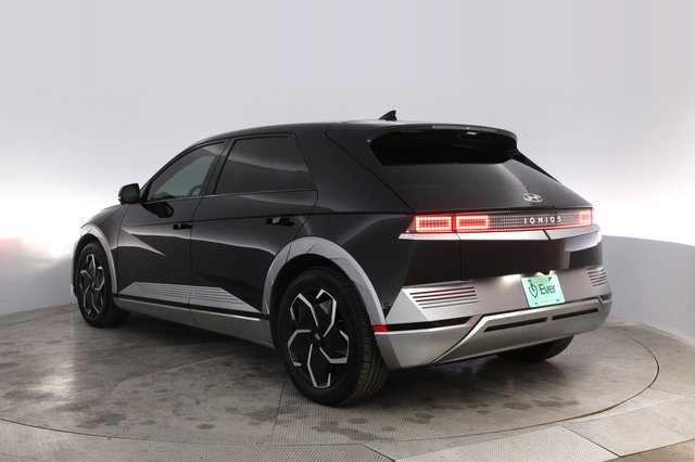 2024 Hyundai IONIQ 5 — photo 13 of 21