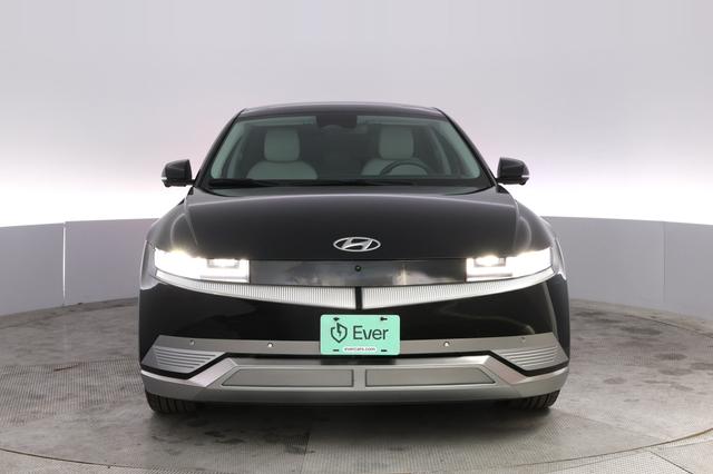 2024 Hyundai IONIQ 5 — photo 9 of 21