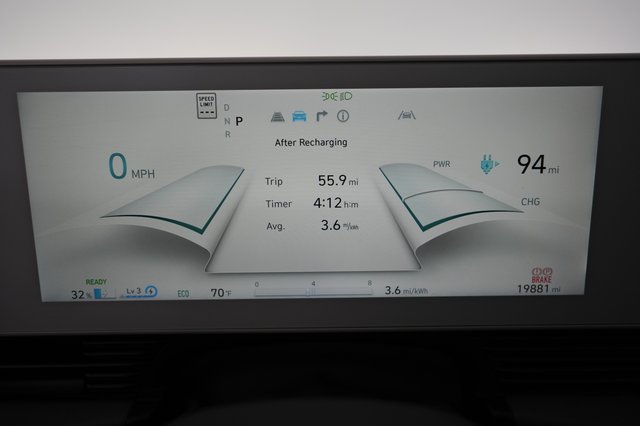 2024 Hyundai IONIQ 5 — photo 5 of 21
