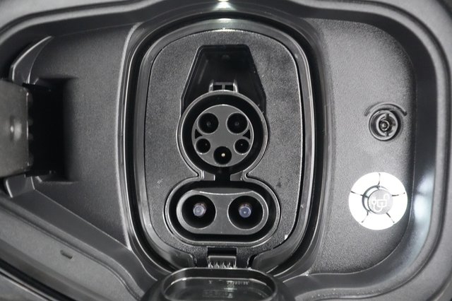 2025 Ford Mustang Mach-E — photo 8 of 21