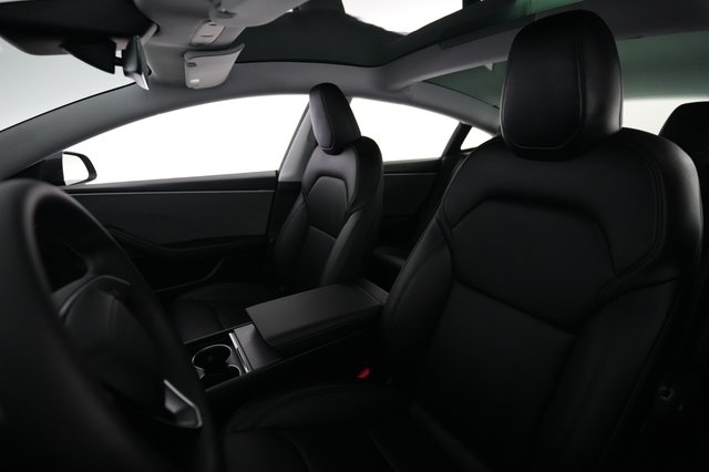 2025 Tesla Model 3 — photo 3 of 22