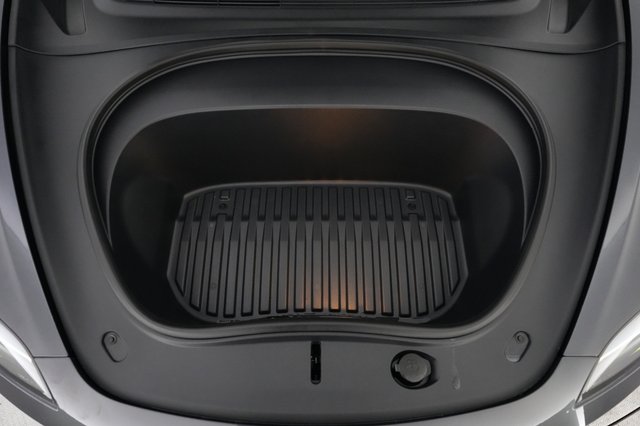 2025 Tesla Model 3 — photo 20 of 22
