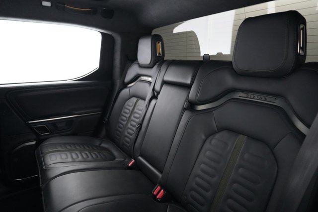 2023 Rivian R1T — photo 19 of 21