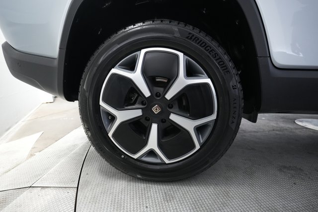 2023 Rivian R1T — photo 17 of 21