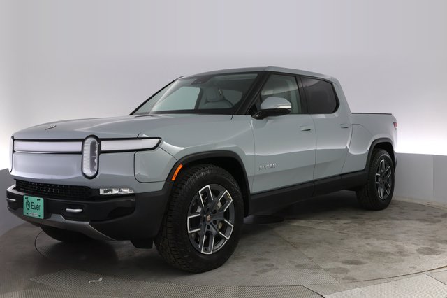 2023 Rivian R1T — VIN 7FCTGBAA8PN027059