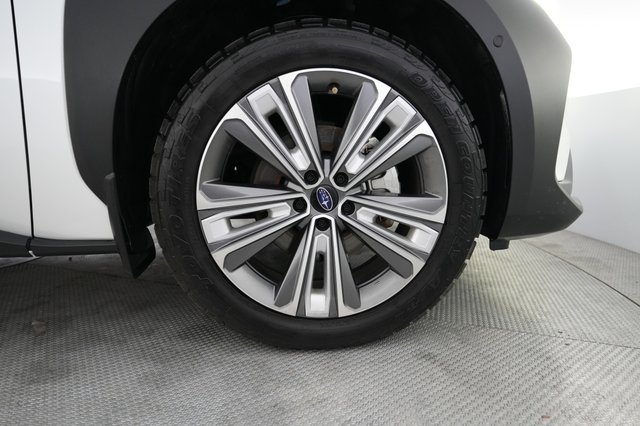 2023 Subaru Solterra — photo 16 of 23