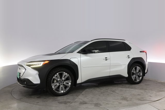 2023 Subaru Solterra — photo 14 of 23
