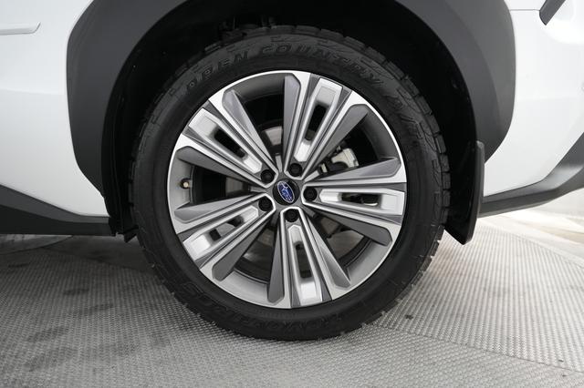 2023 Subaru Solterra — photo 7 of 23