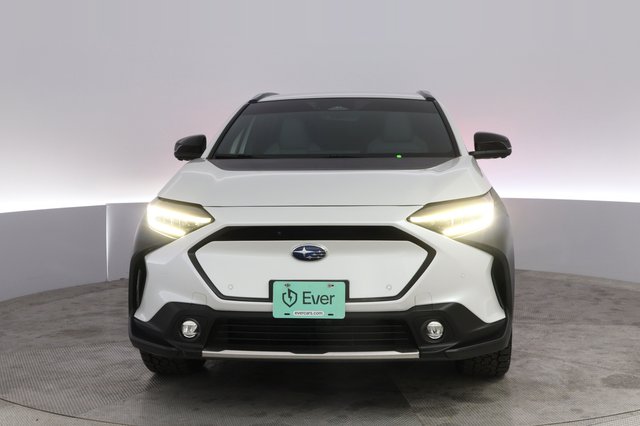 2023 Subaru Solterra — photo 9 of 23
