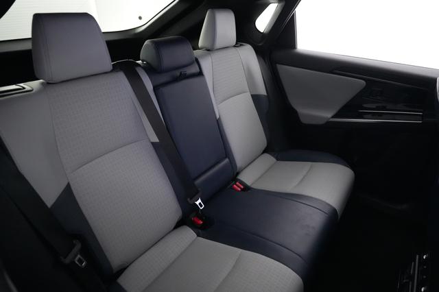 2023 Subaru Solterra — photo 4 of 20