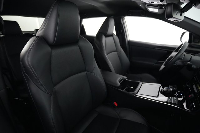 2023 Subaru Solterra — photo 18 of 23