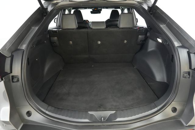 2023 Subaru Solterra — photo 6 of 23