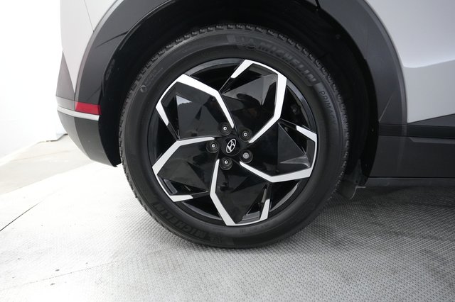 2023 Hyundai IONIQ 5 — photo 17 of 21