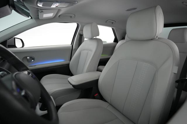 2023 Hyundai IONIQ 5 — photo 3 of 21