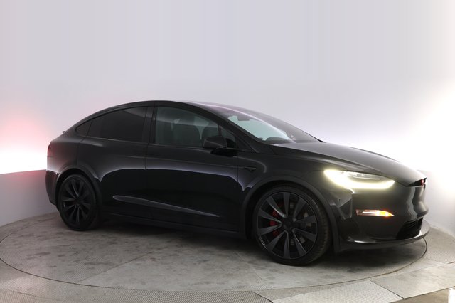 2023 Tesla Model X — photo 11 of 24