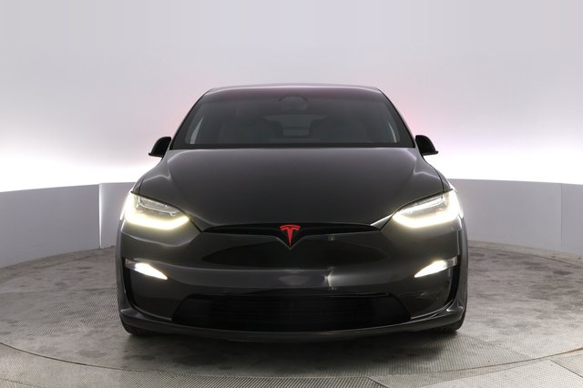 2023 Tesla Model X — photo 9 of 24