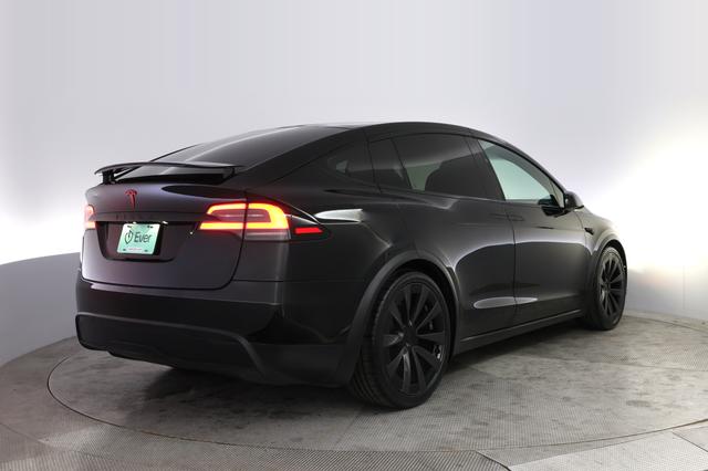 2023 Tesla Model X — photo 2 of 24